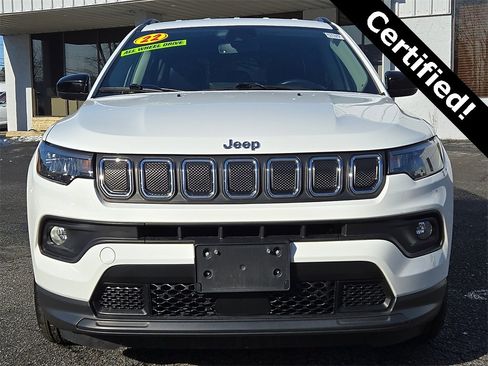 Used 2022 Jeep Compass Latitude w/ Convenience Group image 2