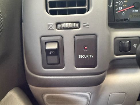 Used 2000 Mitsubishi Montero Sport XLS AWD/4WD image 48