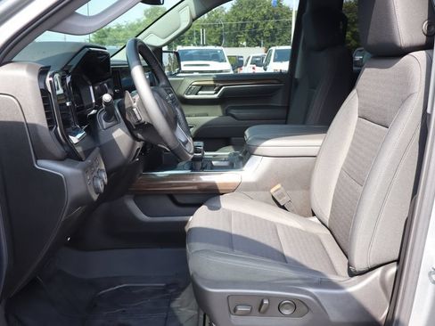 Used 2023 Chevrolet Silverado 1500 RST w/ Rally Edition AWD/4WD image 5