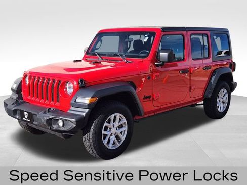 Used 2023 Jeep Wrangler Sport S image 5