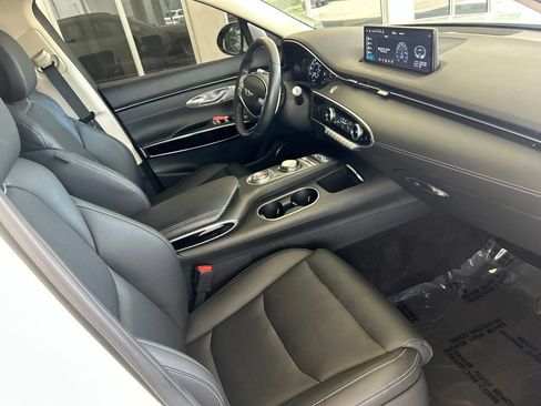 Used 2025 Genesis GV70 2.5T AWD/4WD image 26