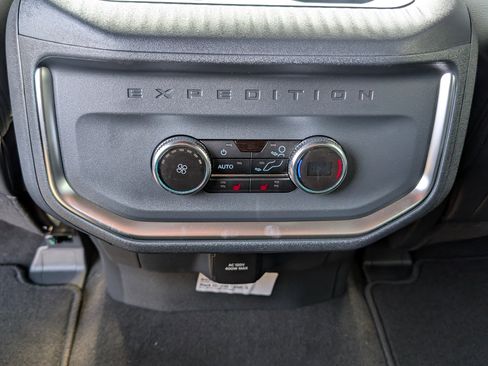 New 2026 Ford Expedition Max Platinum w/ Stealth Performance Package image 13