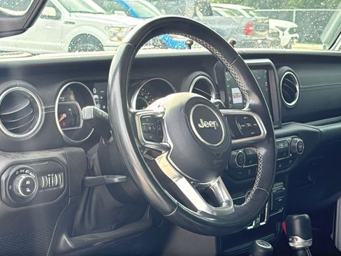 Certified 2020 Jeep Gladiator Overland image 10