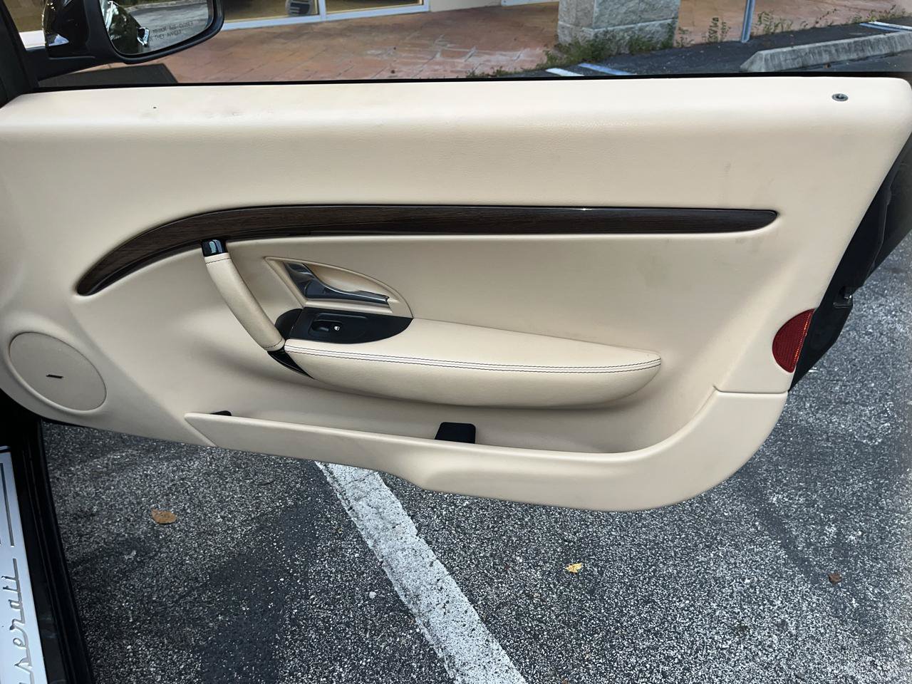 Used 2012 Maserati GranTurismo Convertible RWD image 35