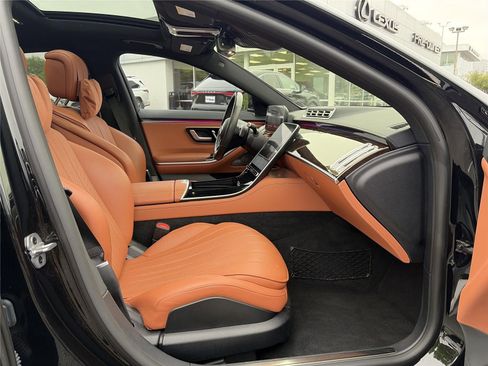 Used 2023 Mercedes-Benz S 500 4MATIC image 16