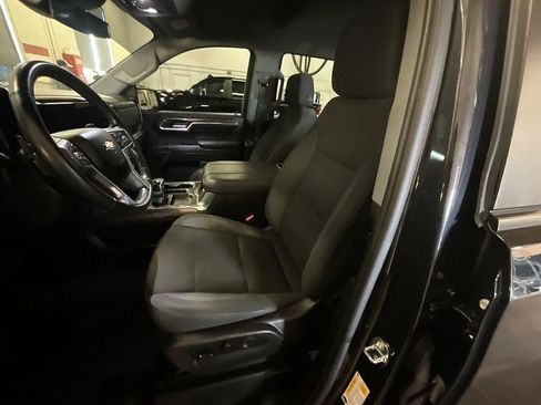 Used 2024 Chevrolet Silverado 1500 LT AWD/4WD image 8