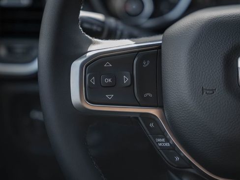 New 2026 RAM 1500 4x4 Crew Cab image 34