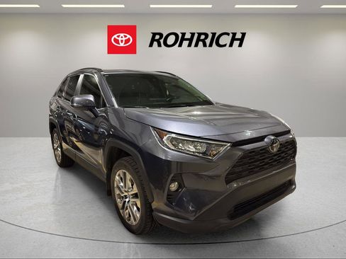 Used 2019 Toyota RAV4 XLE Premium w/ Advanced Technology Package AWD/4WD image 4