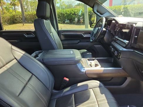 Used 2024 Chevrolet Silverado 3500 High Country AWD/4WD image 32
