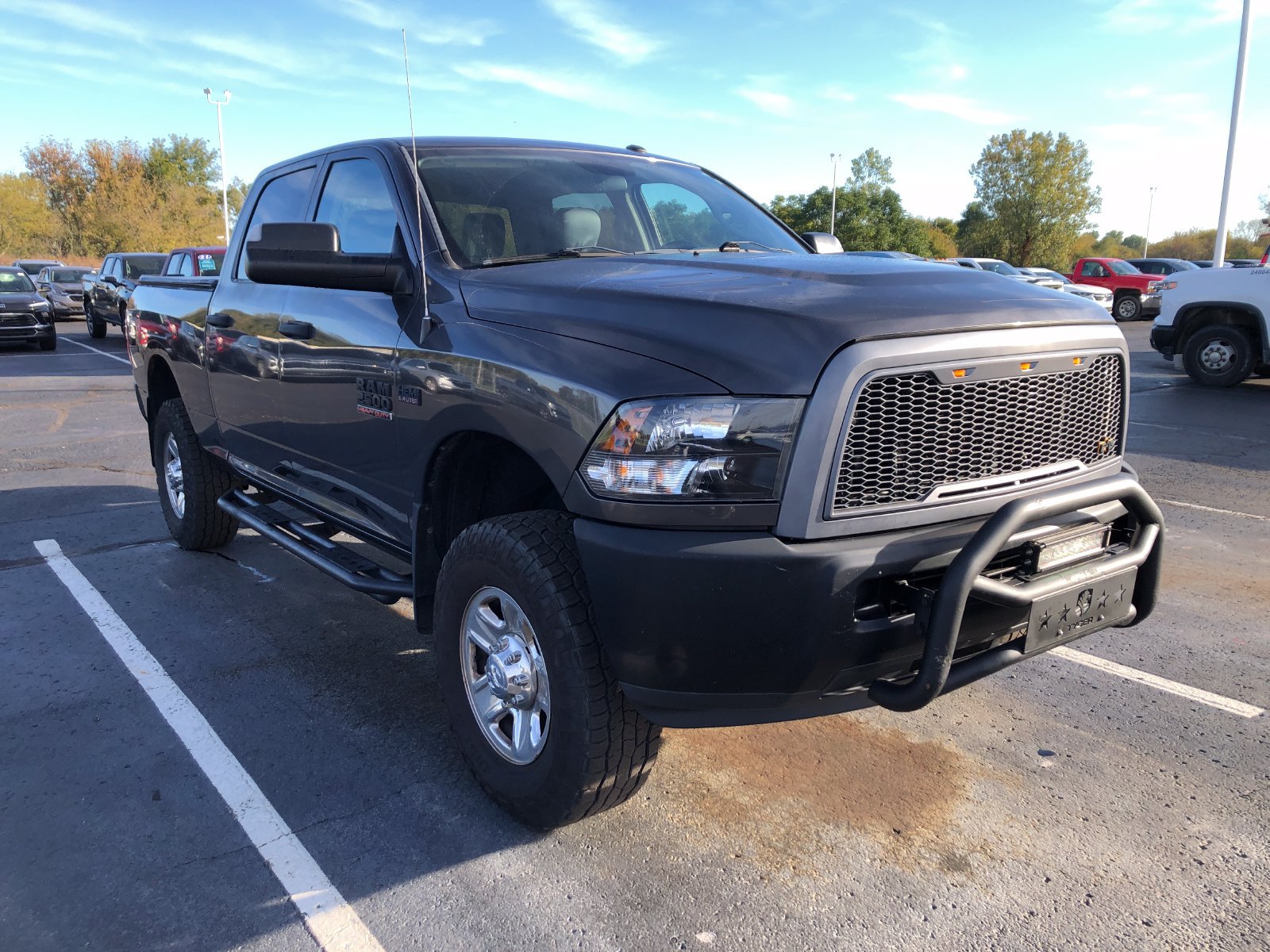 Used 2017 RAM 2500 Tradesman w/ Chrome Appearance Group AWD/4WD image 3