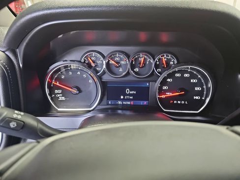 Used 2021 Chevrolet Silverado 1500 LT RWD image 18