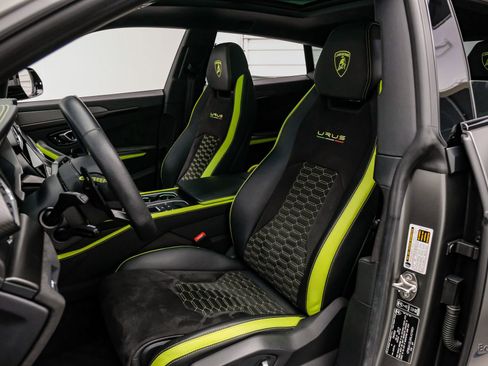 Used 2022 Lamborghini Urus image 42