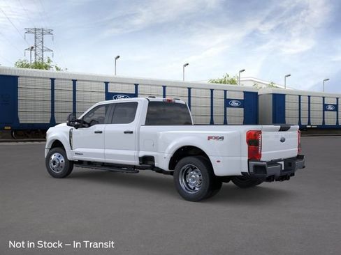 New 2026 Ford F450 XLT w/ 360-Degree Camera Package AWD/4WD image 4