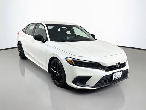 Used 2023 Honda Civic Sport image 1