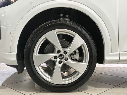 New 2025 Audi Q5 2.0T Premium Plus image 14