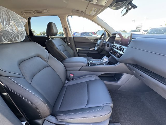 New 2026 Nissan Pathfinder SL AWD/4WD image 18