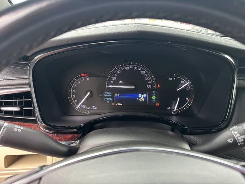 Used 2019 Cadillac XT5 Luxury FWD image 11