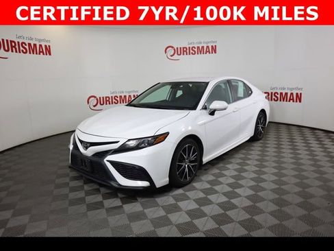 Used 2022 Toyota Camry SE FWD image 2