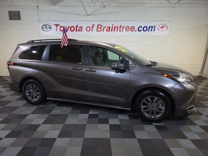 Certified 2021 Toyota Sienna XLE w/ XLE Plus Package