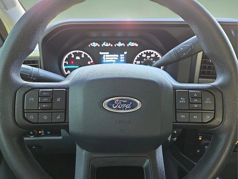 Used 2025 Ford F250 XLT w/ FX4 Off-Road Package AWD/4WD image 24