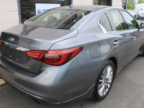 Used 2019 INFINITI Q50 Luxe w/ Essential Package (3.0T Luxe) image 9