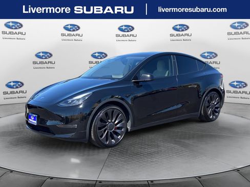 Used 2023 Tesla Model Y Performance AWD/4WD image 1