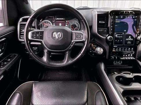 Used 2022 RAM 1500 Laramie w/ Sport Appearance Package AWD/4WD image 5