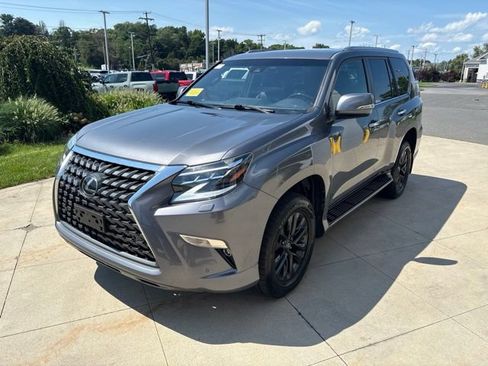Used 2020 Lexus GX 460 Premium w/ Premium Package AWD/4WD image 3