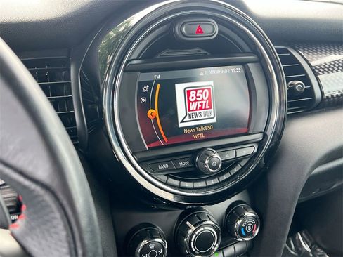 Used 2019 MINI Cooper S w/ Signature Upholstery Package image 15