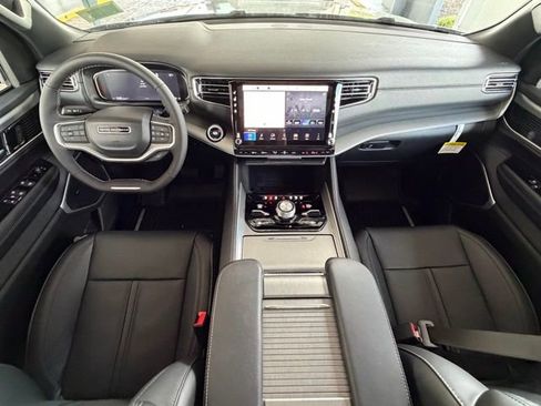 New 2026 Jeep Grand Wagoneer 4WD image 24