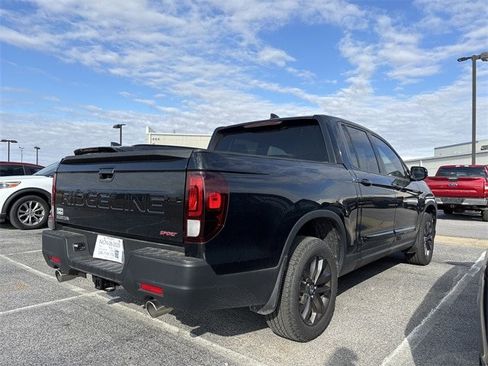 Used 2024 Honda Ridgeline Sport image 8