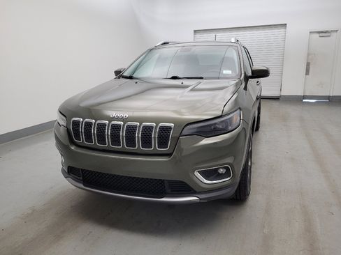 Used 2019 Jeep Cherokee Limited AWD/4WD image 15