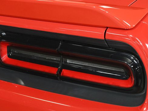 Used 2020 Dodge Challenger SXT image 59