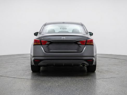 Used 2025 Nissan Altima 2.5 SV FWD image 7