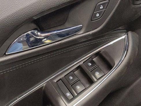Used 2017 Chevrolet Cruze Premier image 27