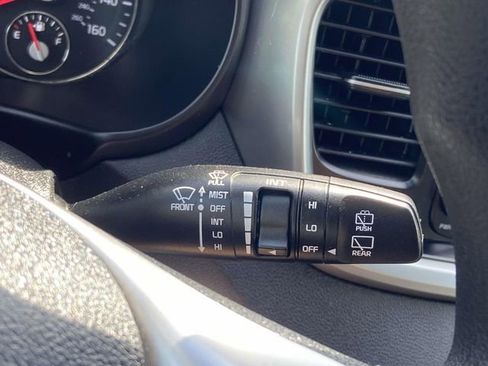 Used 2020 Kia Sorento FWD V6 image 29