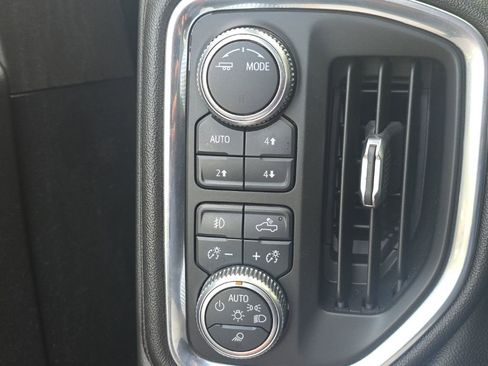Used 2021 GMC Sierra 1500 AT4 w/ AT4 Premium Package AWD/4WD image 24