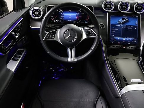 Used 2023 Mercedes-Benz GLC 300 4MATIC image 14