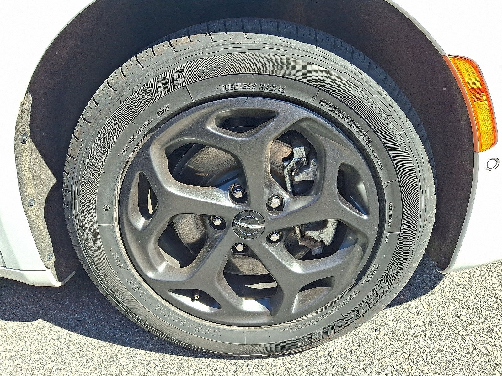 Used 2024 Chrysler Pacifica Limited FWD image 4