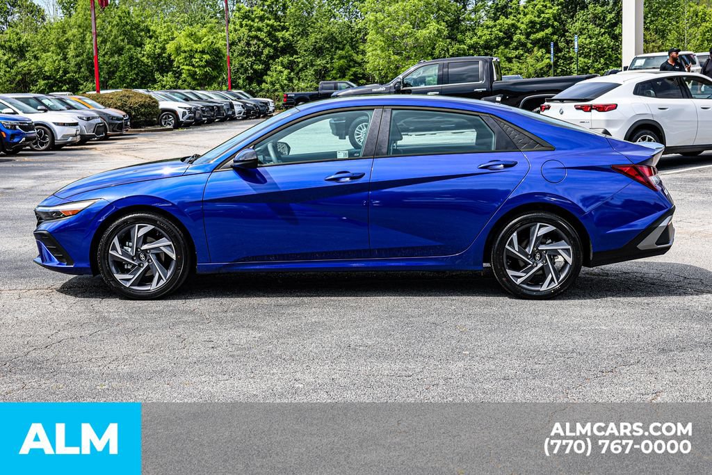 Used 2025 Hyundai Elantra Sport FWD image 8