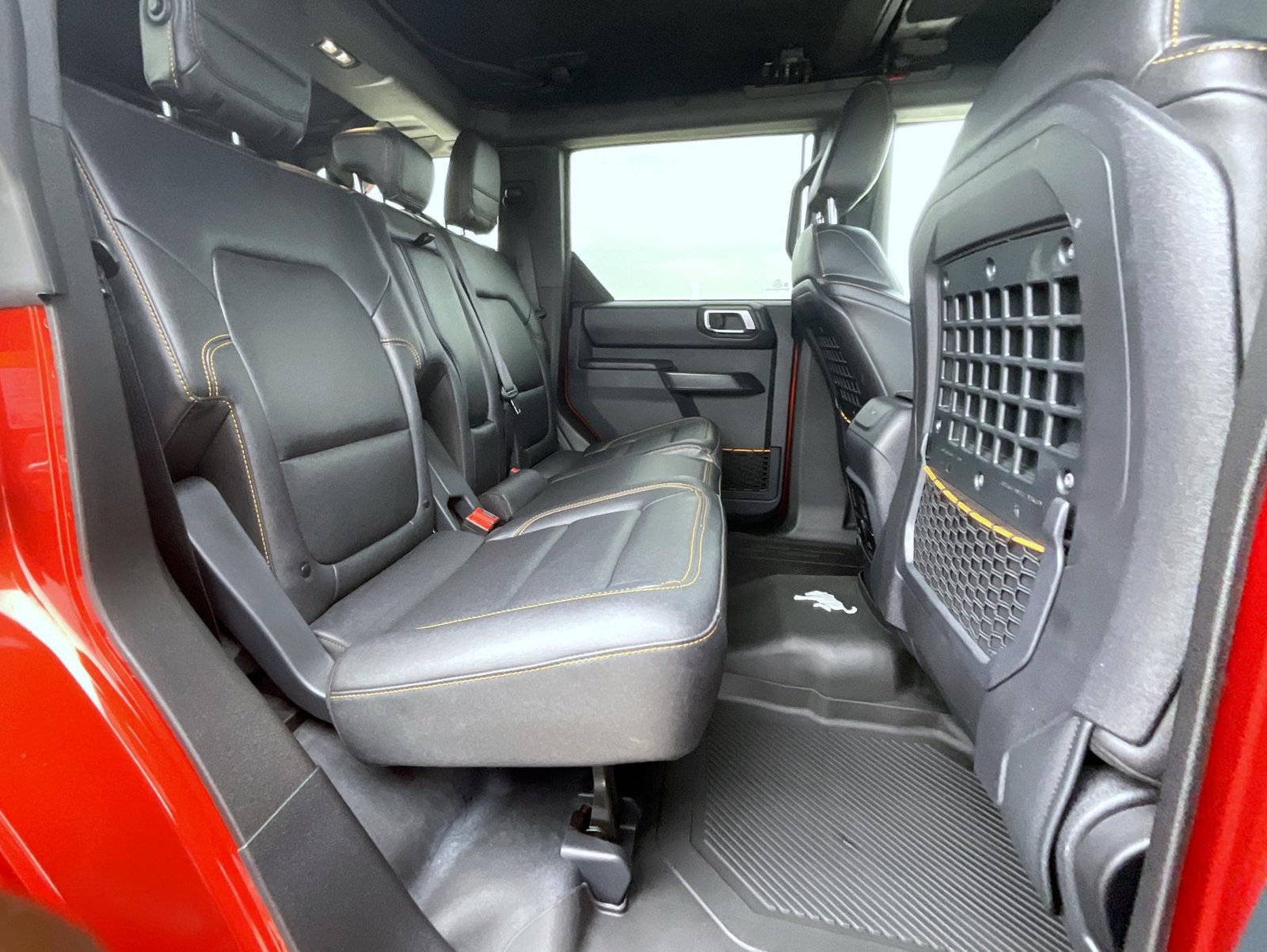 Used 2024 Ford Bronco Badlands w/ Sasquatch Package AWD/4WD image 24