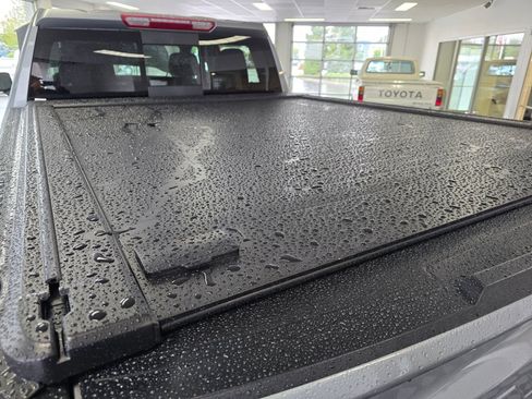 Used 2025 Chevrolet Silverado 1500 LT Trail Boss w/ Convenience Package II AWD/4WD image 19