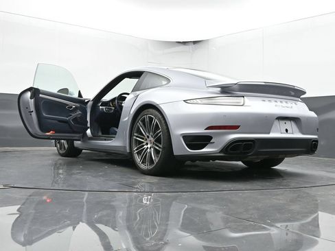Used 2014 Porsche 911 Turbo S w/ Light Design Package AWD/4WD image 67