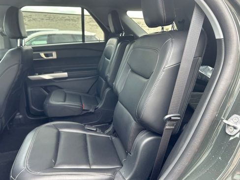 Used 2023 Ford Explorer XLT w/ Equipment Group 202A AWD/4WD image 14