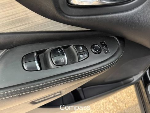 Used 2015 Nissan Murano SL AWD/4WD image 11