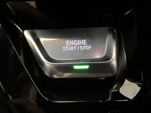 Used 2022 GMC Sierra 1500 AT4X image 38