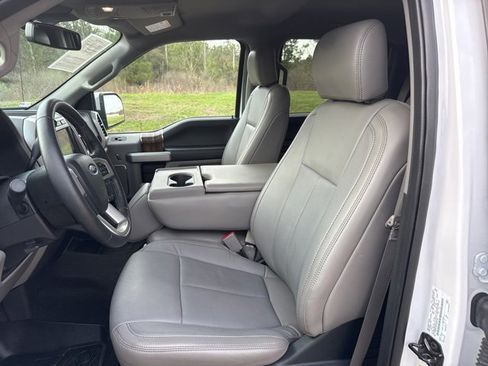 Used 2020 Ford F150 Lariat image 17