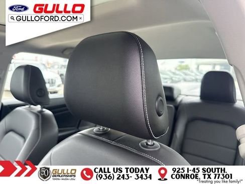 Used 2022 Volkswagen Jetta SE FWD image 17