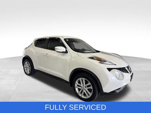 Used 2015 Nissan Juke S FWD image 14