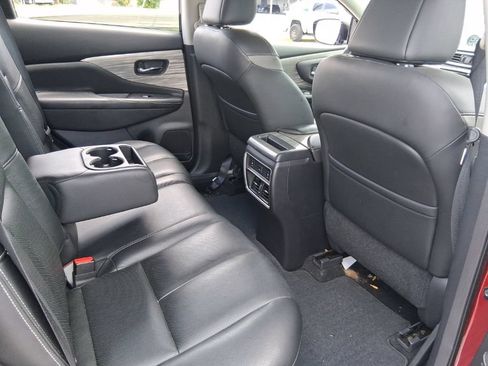Used 2015 Nissan Murano Platinum w/ Platinum Technology Package FWD image 19